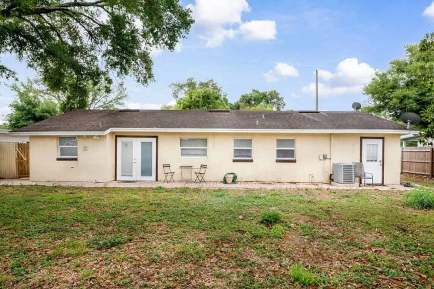 3 bed, 630 sqft, $700 — Photo 3