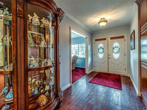 3rd image of 2738 Lowell Ln