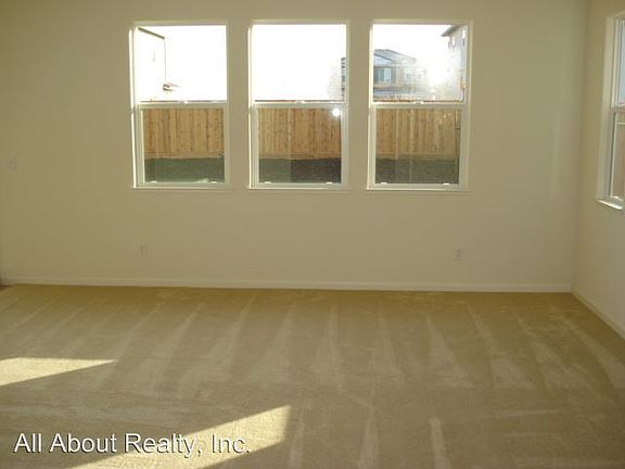 4th image of 2632 Heirloom Way