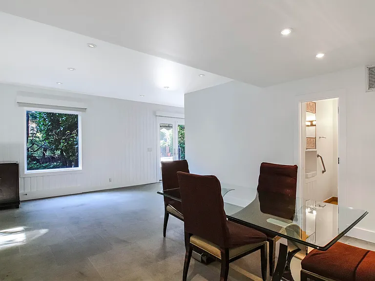 222 Park Ave — Photo 4