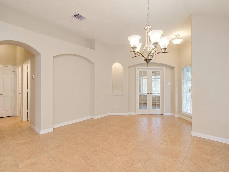11506 Lawson Cypress Dr — Photo 4