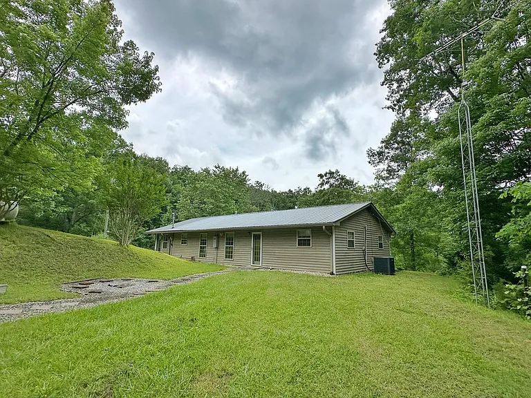 4620 Gribble Rd — Photo 16
