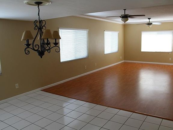 4th image of 605 S Gulfstream Ave Unit 5C