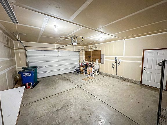 2nd image of 1110 E Triumph Ave