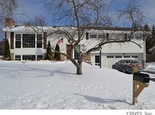 116 Donridge Dr, Syracuse, NY 13214