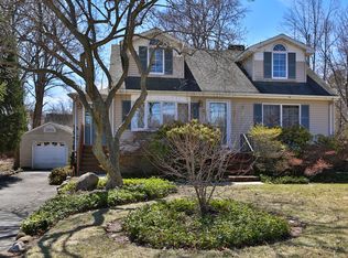 72 E Century Rd, Paramus, NJ 07652