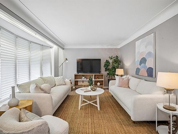 5th image of 139 Rendell Blvd