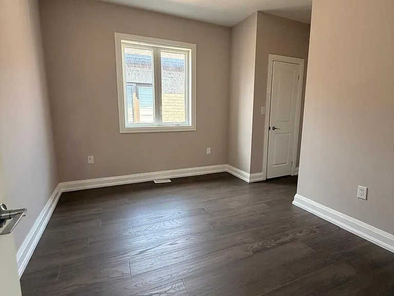 450 Midland Ave — Photo 11