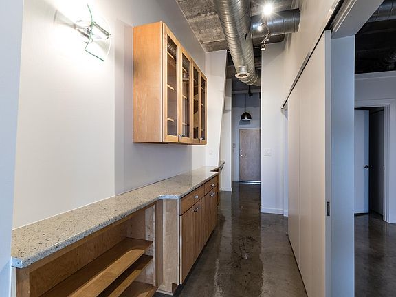 5th image of 175 2nd St S APT 815