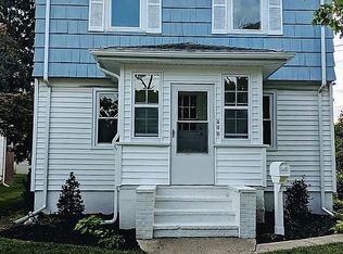 400 Florence Pl, Bellmore, NY 11710