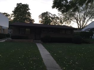 1530 Fowler Ave, Skokie, IL 60201