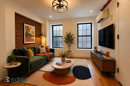 1002 Halsey St #1C Photo 1