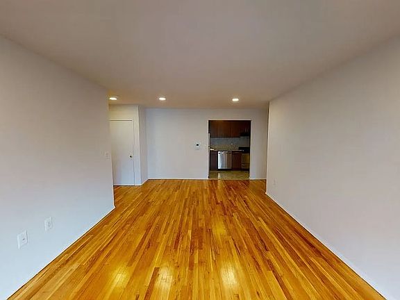 4th image of 284 Mott St Ph L