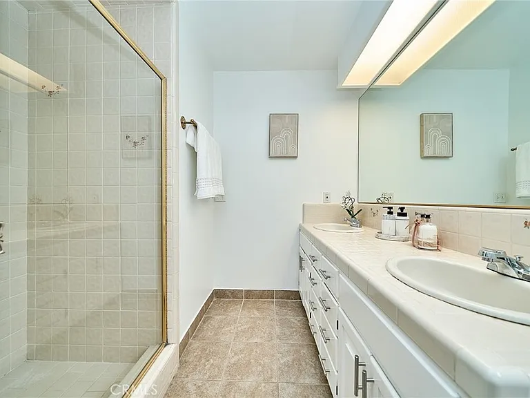 503 Longden Dr — Photo 27