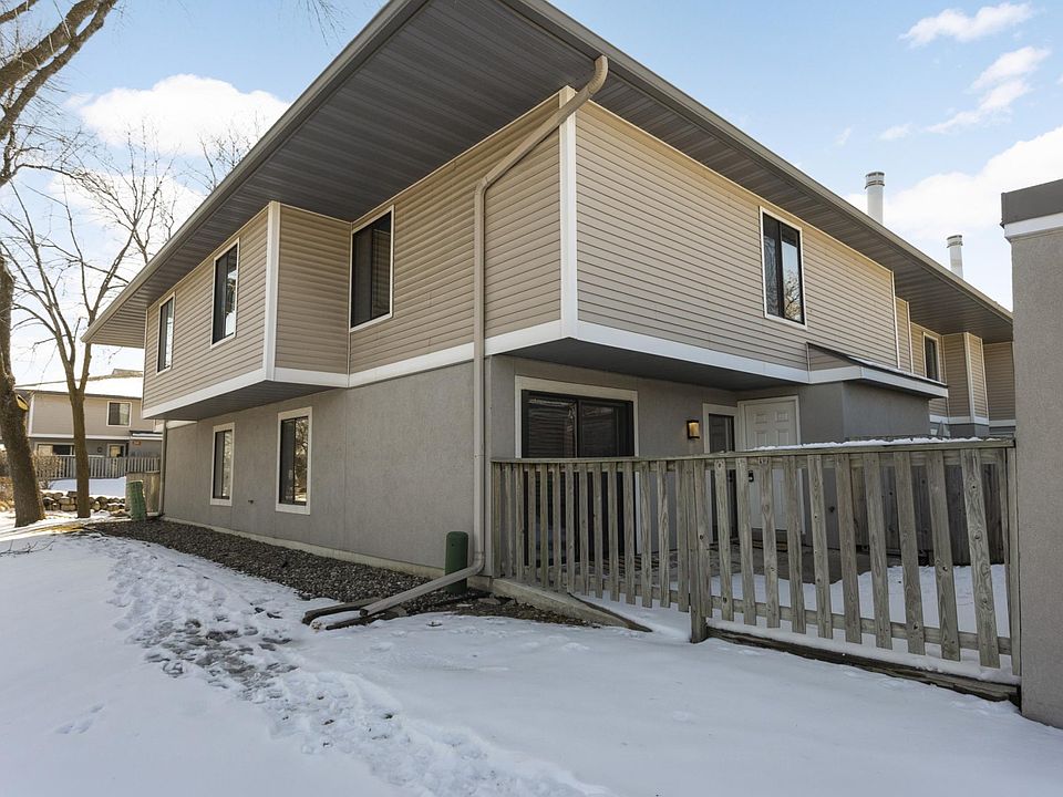 1st image of 1100 Wagon Wheel Rd