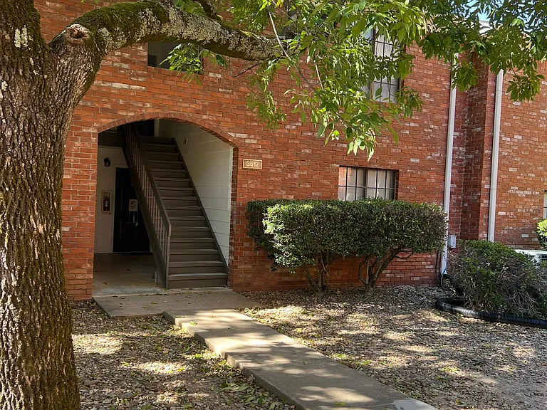 CM Properties of Fort Smith, LLC dba Oakwood Gardens — Photo 20