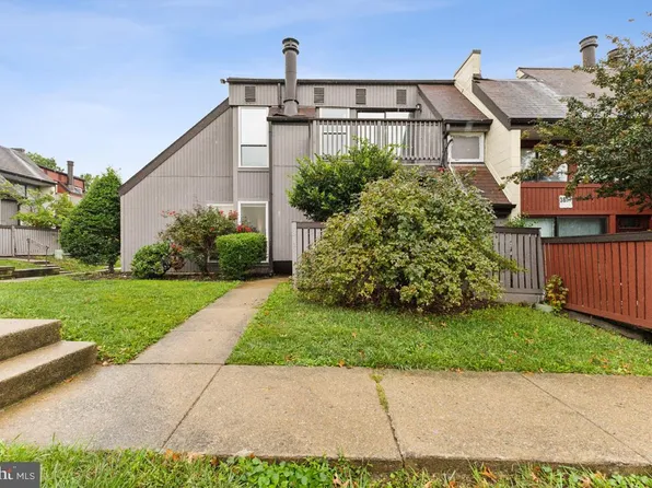 3859 El Camino Pl #2, Alexandria, VA 22309