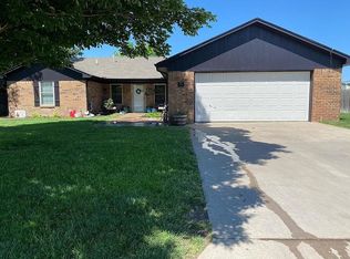 2014 Utah St, Perryton, TX 79070