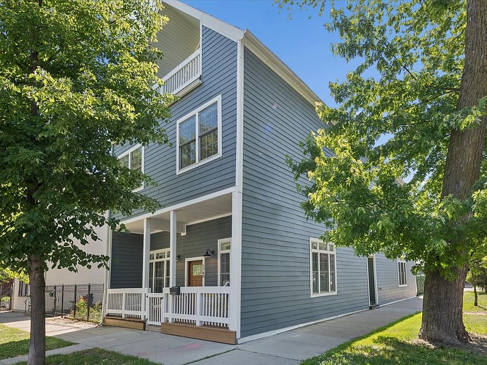 1st image of 3140 N Richmond St #1