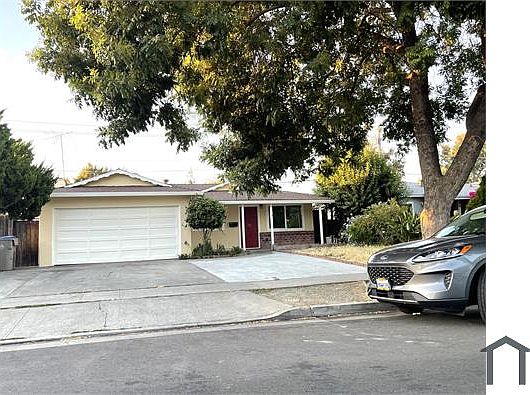1st image of 419 Serenade Way