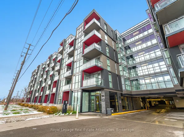 5240 Dundas St #B401, Burlington, ON L7L 0J6