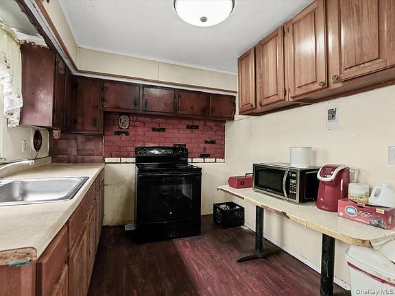 5th image of 130 Lemon Street