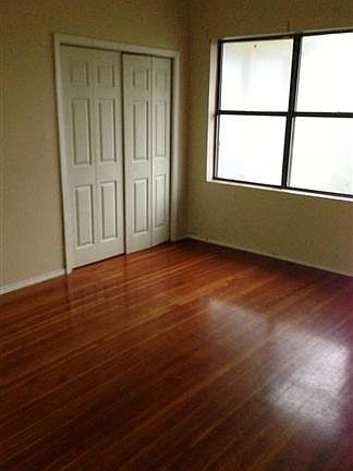 5th image of 2215 Woodrow Dr