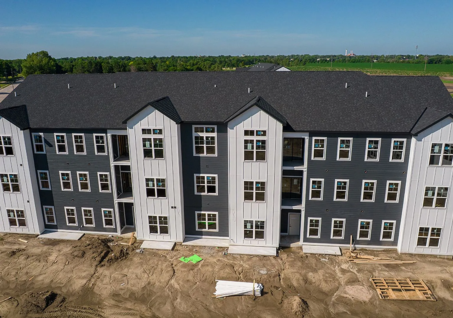 Elm 26 Apartments — Photo 4