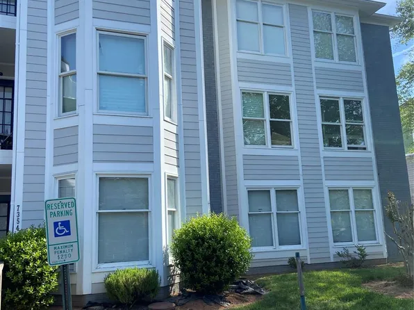 7328 Rose Terrace Ct, Charlotte, NC 28215
