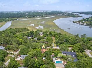 119 E Edgewater Dr, Charleston, SC 29407