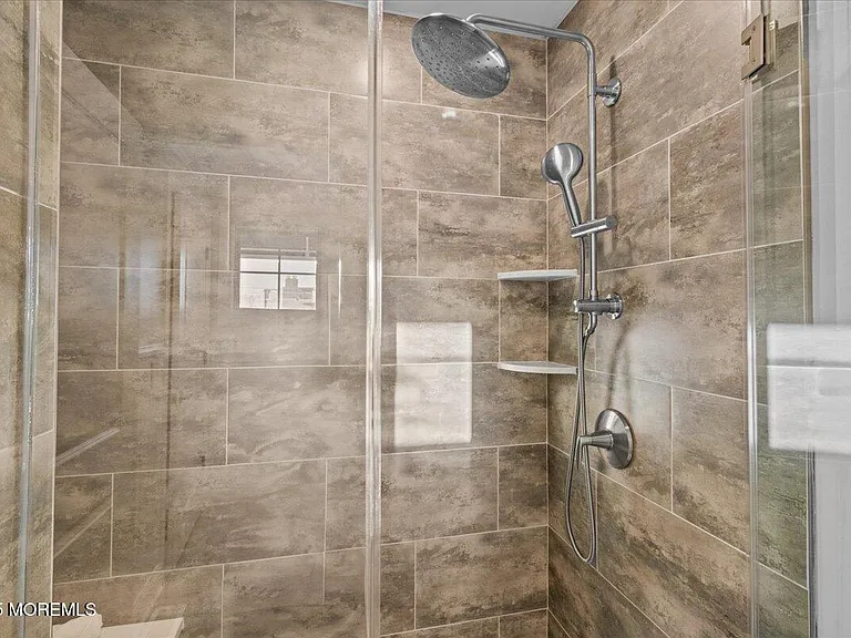 382 Western Ave — Photo 41