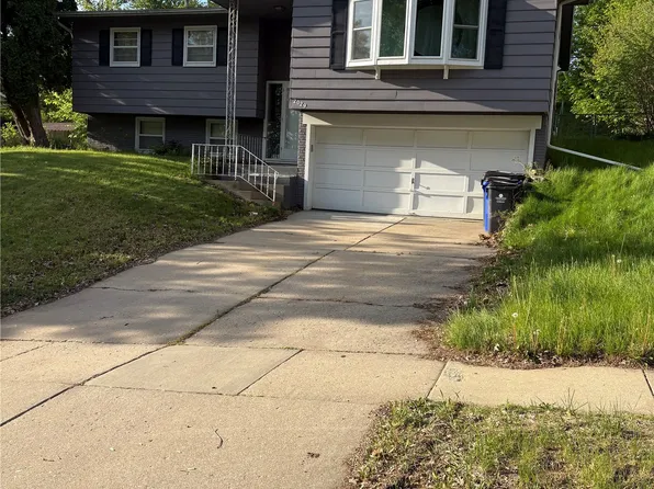 2029 Birchwood Dr NE, Cedar Rapids, IA 52402