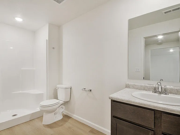 South - Bathroom