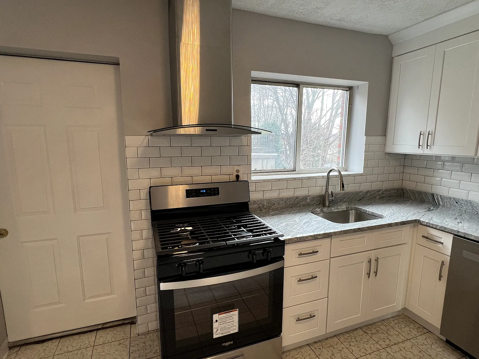 1 bed, 650 sqft, $2,150 — Photo 4