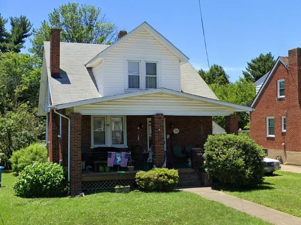 3138 Round Hill Ave NW, Roanoke, VA 24012