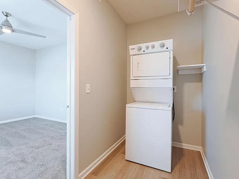 Trailview Apartments at Pioneers Park — Photo 26