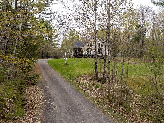 4th image of 52 Casey Road