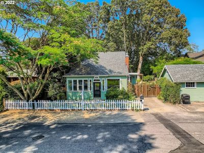 8807 SW Spruce St, Tigard, OR, 97223