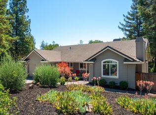 219 Burgundy Road, Healdsburg, CA 95448