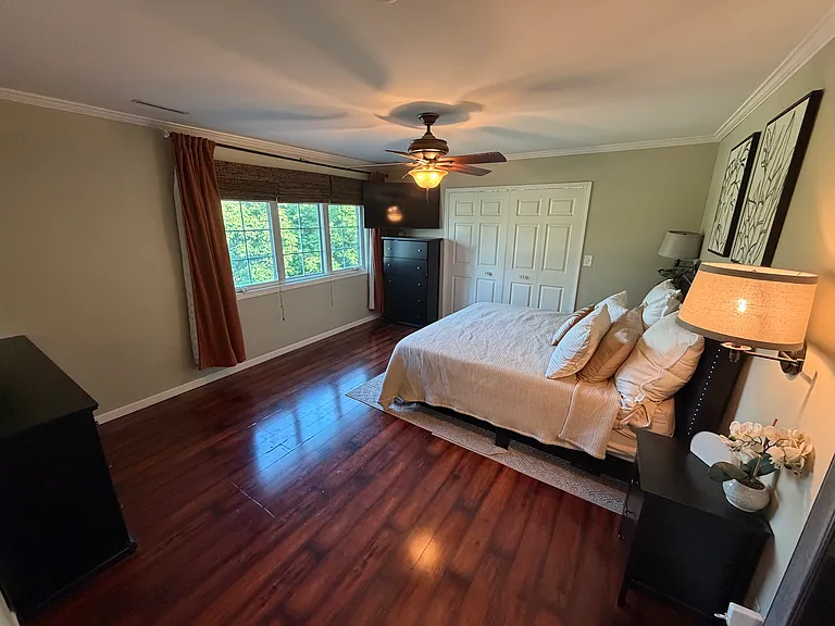 315 Shetland Dr NW — Photo 9