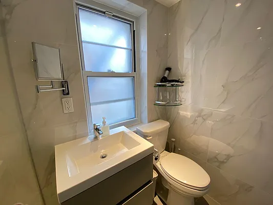 Rented by Townhouse Apartments | media 22