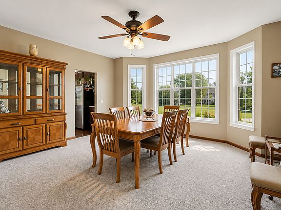 4th image of 55 W Arden Ln