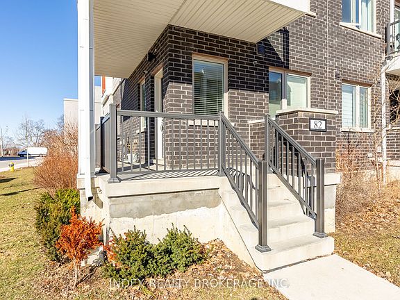 3rd image of 82 William Duncan Rd