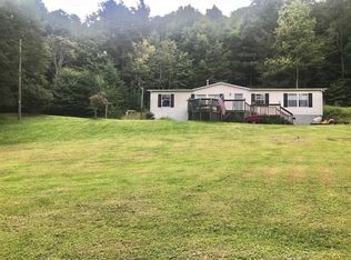 1281 White Pine Dr, Bland, VA 24315