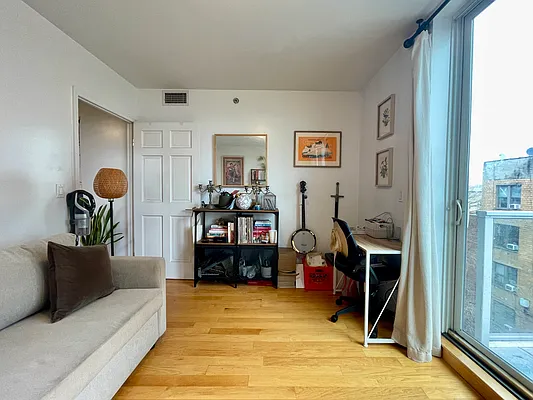 Rented by Oxford Property Group | media 10