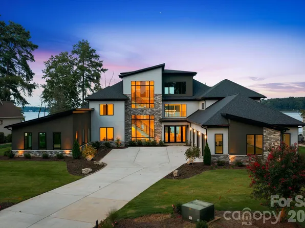 3904 Channel Pointe Ln, Denver, NC 28037