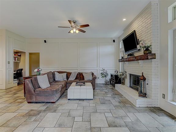 5th image of 2800 Scarborough Ct