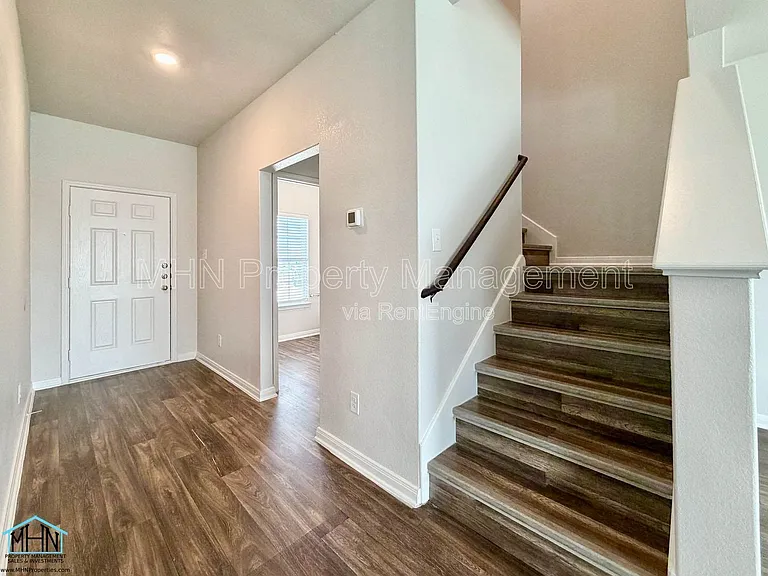 10950 Chippewa Trce — Photo 15