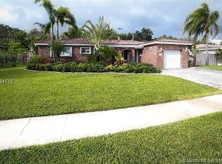 210 N 32nd Ave, Hollywood, FL 33021