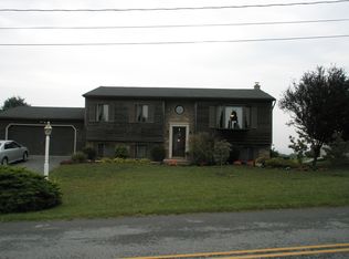13 Harborview Dr, Holtwood, PA 17532
